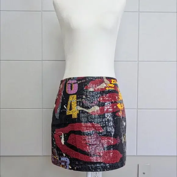 SOLD Vintage y2k Express coated cotton abstract mini skirt - Picture 3 of 6